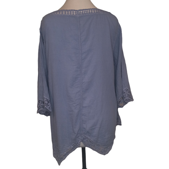 NWOT Forgotten Grace Blue V Neck Floral Embroidered Top - Picture 2 of 5